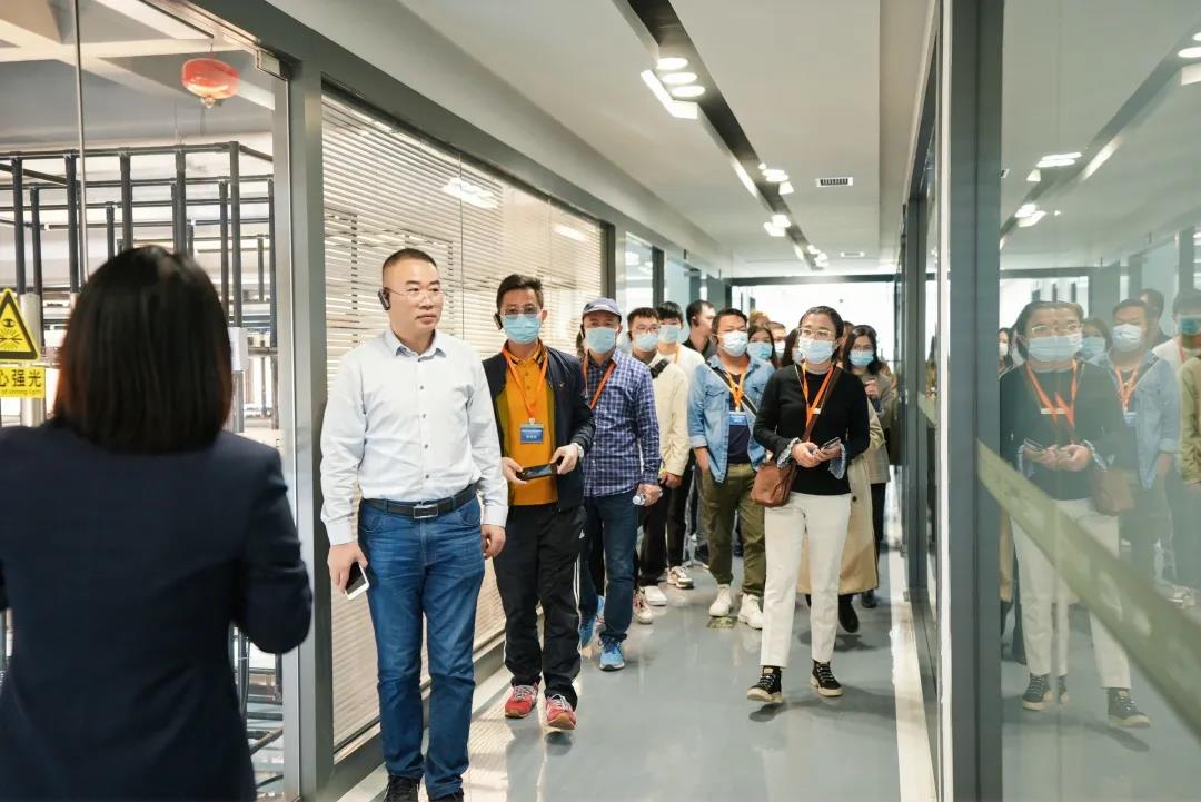 安全性能強化的噴塑設備定制需要這樣選擇!