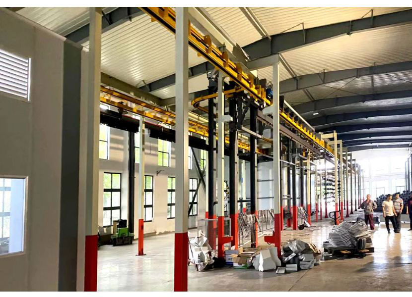 積放式噴涂線(自動上下料) 積放式噴涂線(自動上下料)