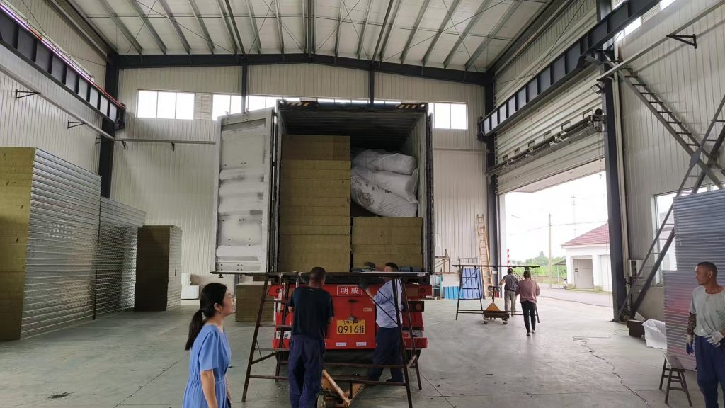 國外訂單-新月積放式噴涂線再次發貨巴西! 國外訂單-新月積放式噴涂線再次發貨巴西!